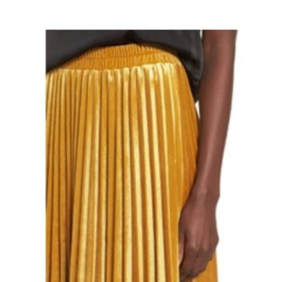 Chelsea28 velvet A line midi skirt - Picture 4 of 10